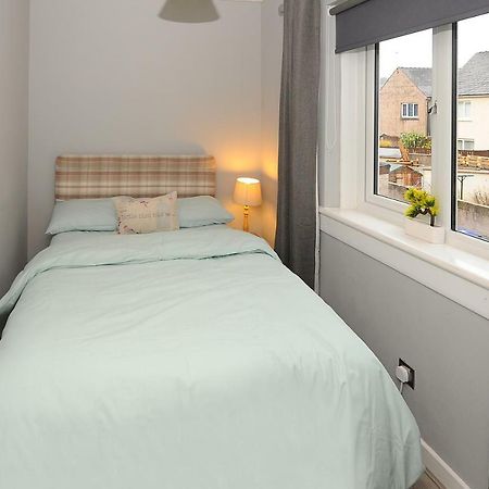 Three Bedroom Spacious House Stirling Extérieur photo