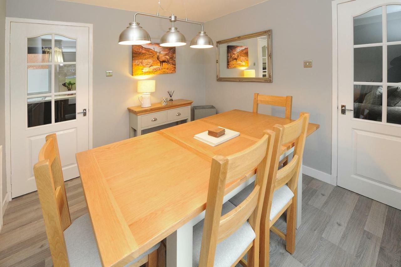 Three Bedroom Spacious House Stirling Extérieur photo