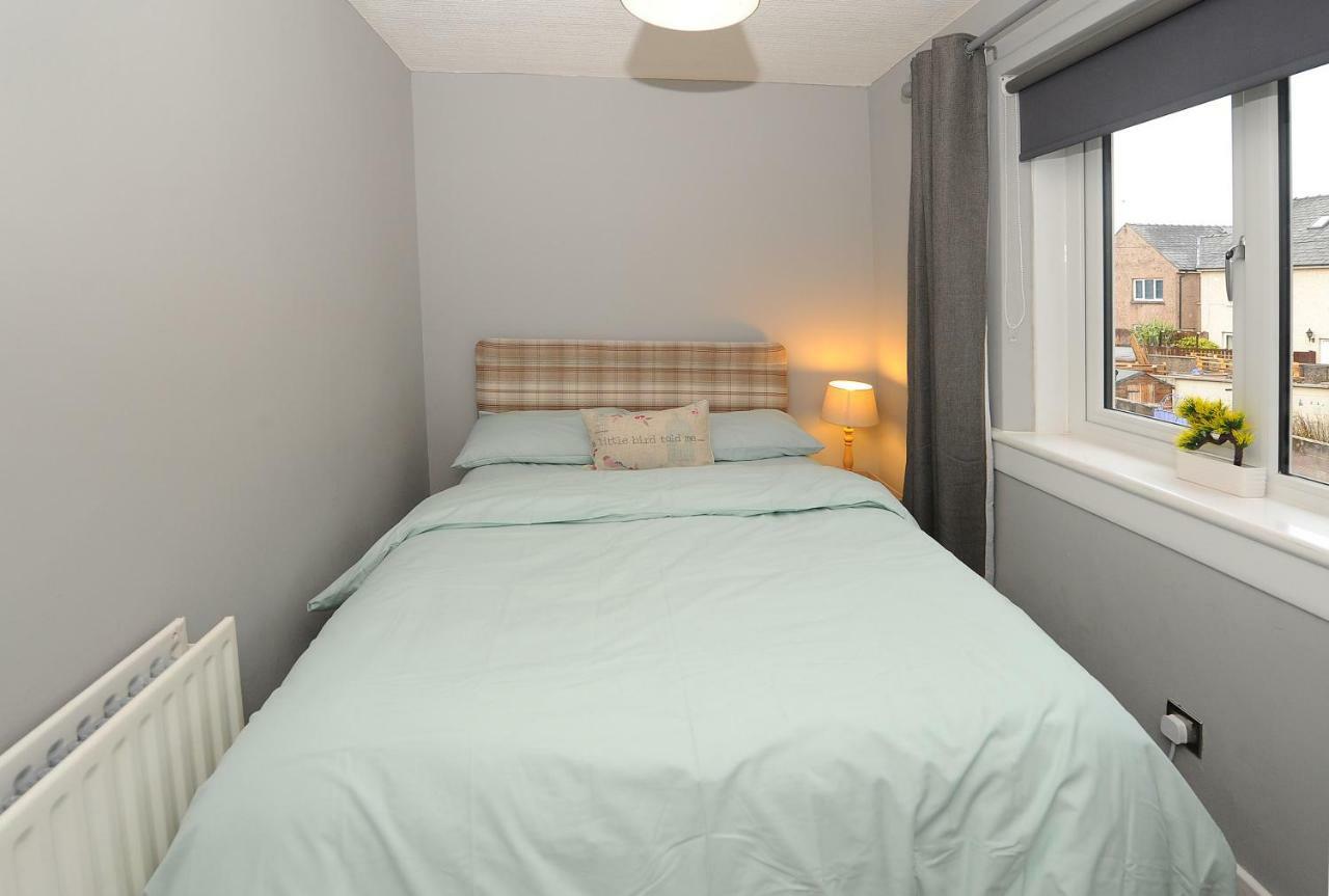 Three Bedroom Spacious House Stirling Extérieur photo