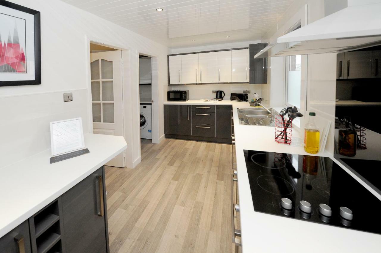 Three Bedroom Spacious House Stirling Extérieur photo